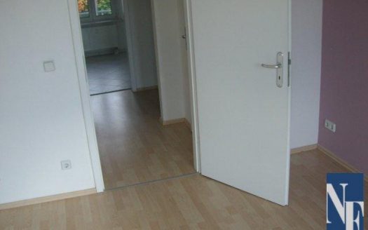 begehrte 3 Zimmer Wohnung in Zentrumsnähe, Bad mit Fenster, Balkon, Stellplatz