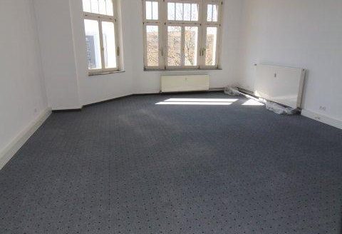 Ganze Büroetage, viel Platz in Zentrumsnähe