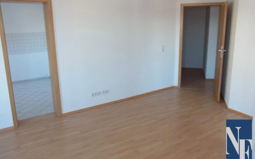 gemütliche, bezahlbare DG Wohnung mit EBK optional
