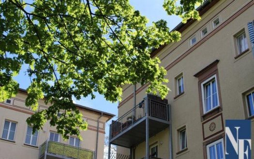 riesige Terrasse mit Blick ins Grüne, Bad mit Fenster, zentrumsnah, Einbauküche vom Vormieter